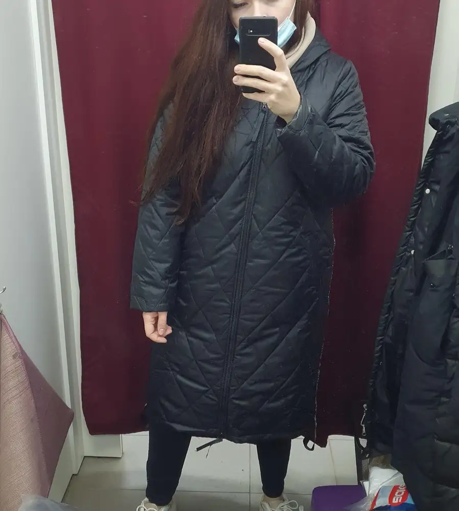 Куртка отличная! Но она действительно осенняя, качество супер