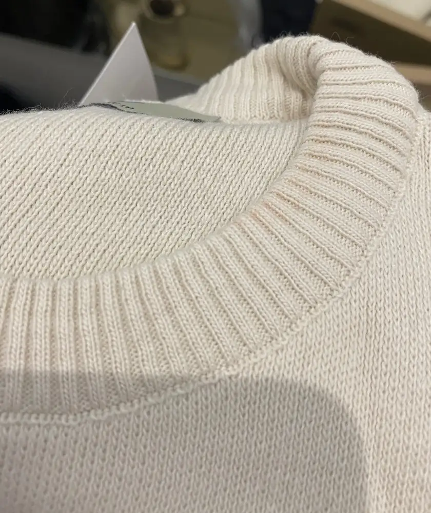 Пришел с пятнами