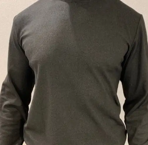 Водолазка шикарная! Очень мягкая и в меру тёплая. Длина идеальная для меня, выглядит дорого, советую