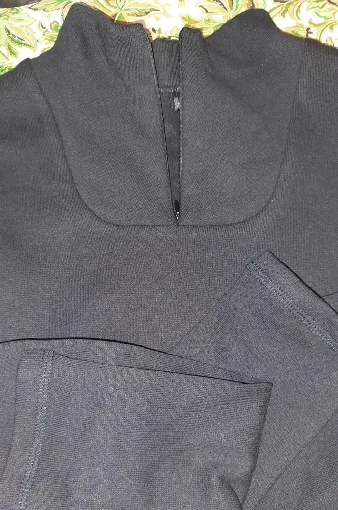 Мужу понравилось термобелье.Великолепное,высокий ворот ,мягкое внутри,черное,при росте 1м.90 (кальсоны )1м80 см.оказались как раз,растянулись.Спасибо,рекомендую.купленный комплект.По цене не дорого!👍👍👍