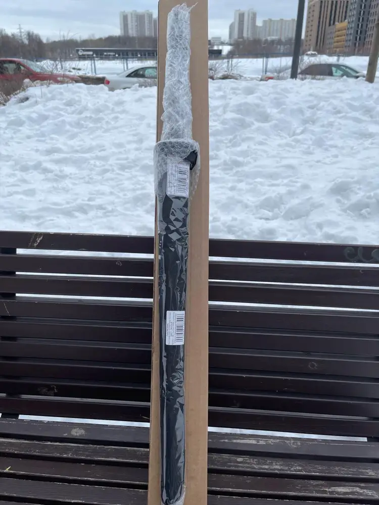 Был приятно удивлён, зонт пришёл в коробке, отлично подойдёт для подарка! Зонт большой, спицы крепкие, на улице был сильный ветер, все выдержал. Рекомендую!