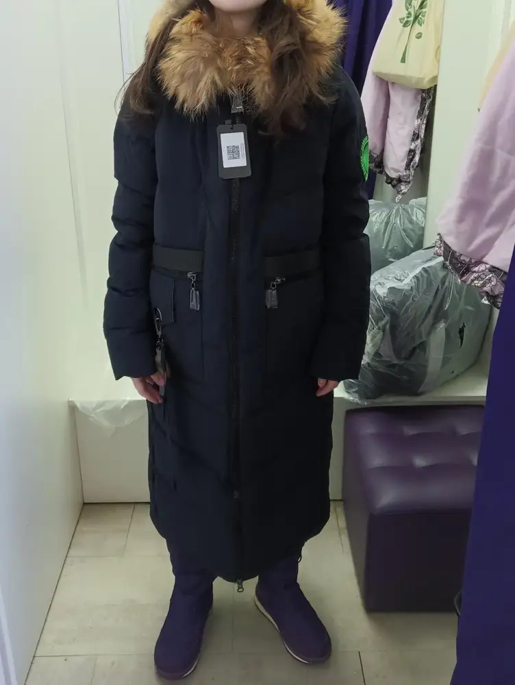 Стильный, лёгкий пуховик. Хорошего качества. Рекомендуем.