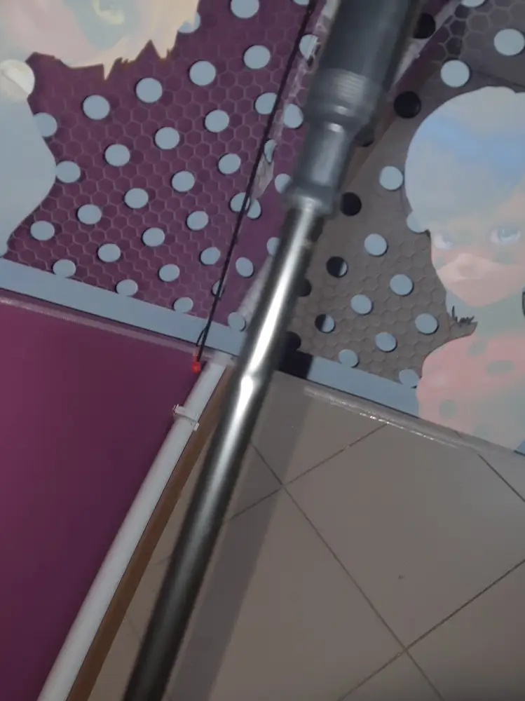 Хотела загрузить видео,но не получилось,нажимая на кнопку зонтика,зонт не открывается,механизм не срабатывает. Да ещё и залом на самом основании зонта.