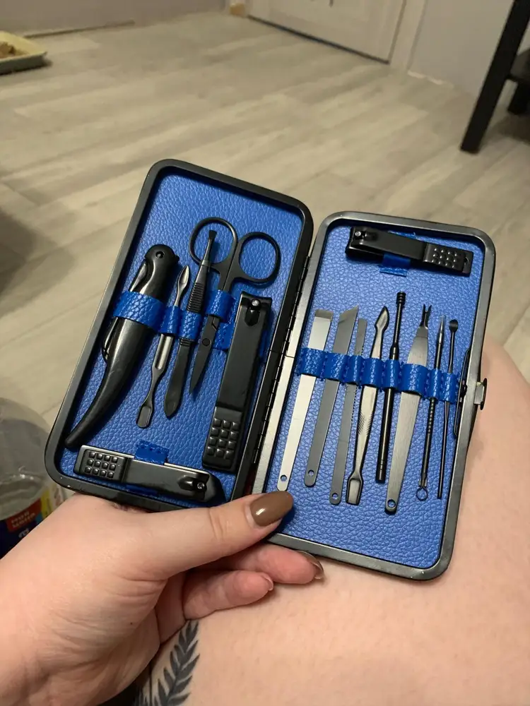 Все бы было классно, солидный и все дела, но пришло без инструмента, который был нужен