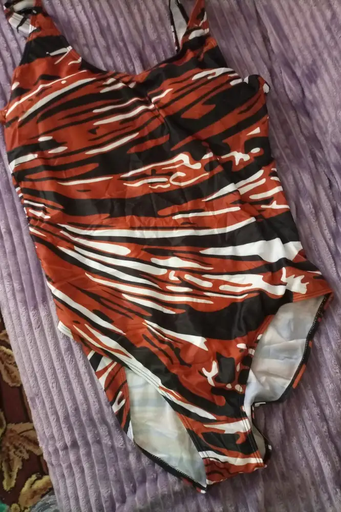 Хороший, размер в размер