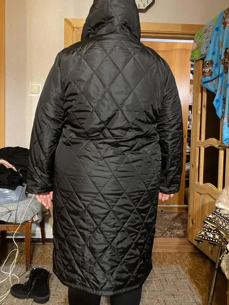 Очень крутое,модное пальто,на 60 размер 