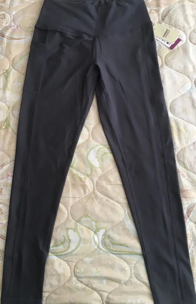 Начиная с упаковки все идеально у этого бренда.Ранее покупала у других и по дороже,но все равно вернулась к этому бренду и являюсь постоянным покупателем их продукции.Я довольна качеством товара и демократичной ценой!