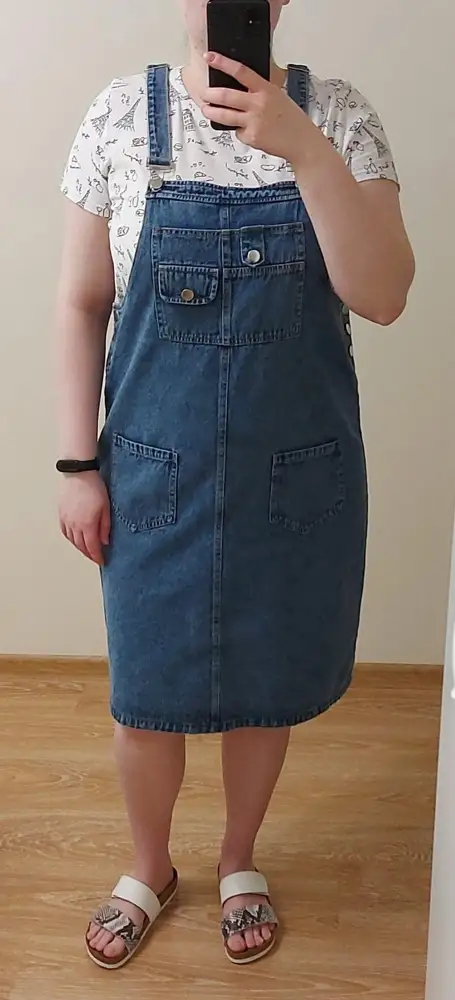 Сарафан супер, смотрится стильно, идет размер в размер и длина отличная, выкупила не раздумывая!