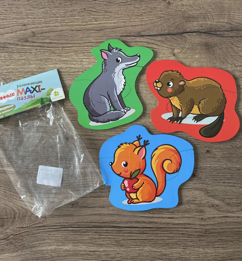 Хорошее качество, покрытие цветное гладкое, вполне достойного качества! Дерево хорошо обработано, без зацепов. За такую цену вообще огонь! Выполнена из березовой фанеры и бумаги. Производство Россия. Советую к покупке!