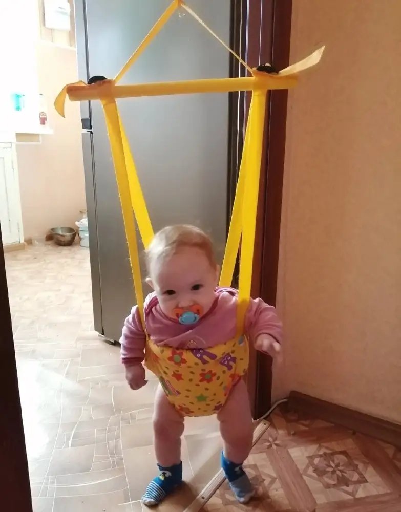 Прыгунки отличные 👍 нам 6 месяцев, прыгает никак не нарадуется😀☺️