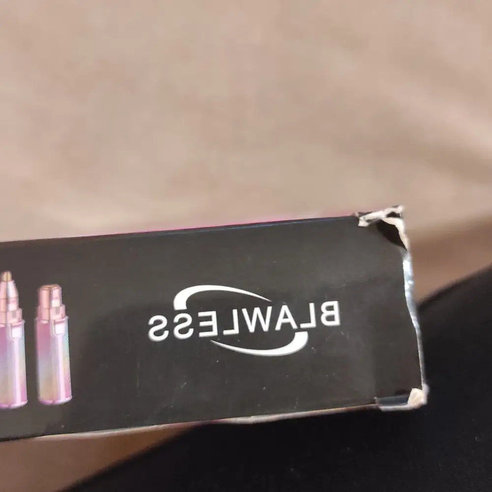 Упаковка ужасная. Вторая насадка поломана. За это две звезды не рекомендую.