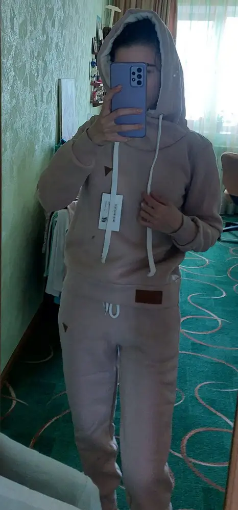 Теплый, мягкий
Самый маленький размер мне подошёл