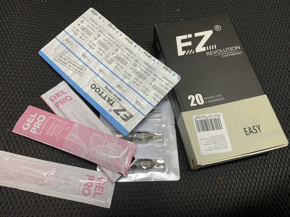 Пришло вовремя. Качество хорошее. В комплекте подарок, спасибо !