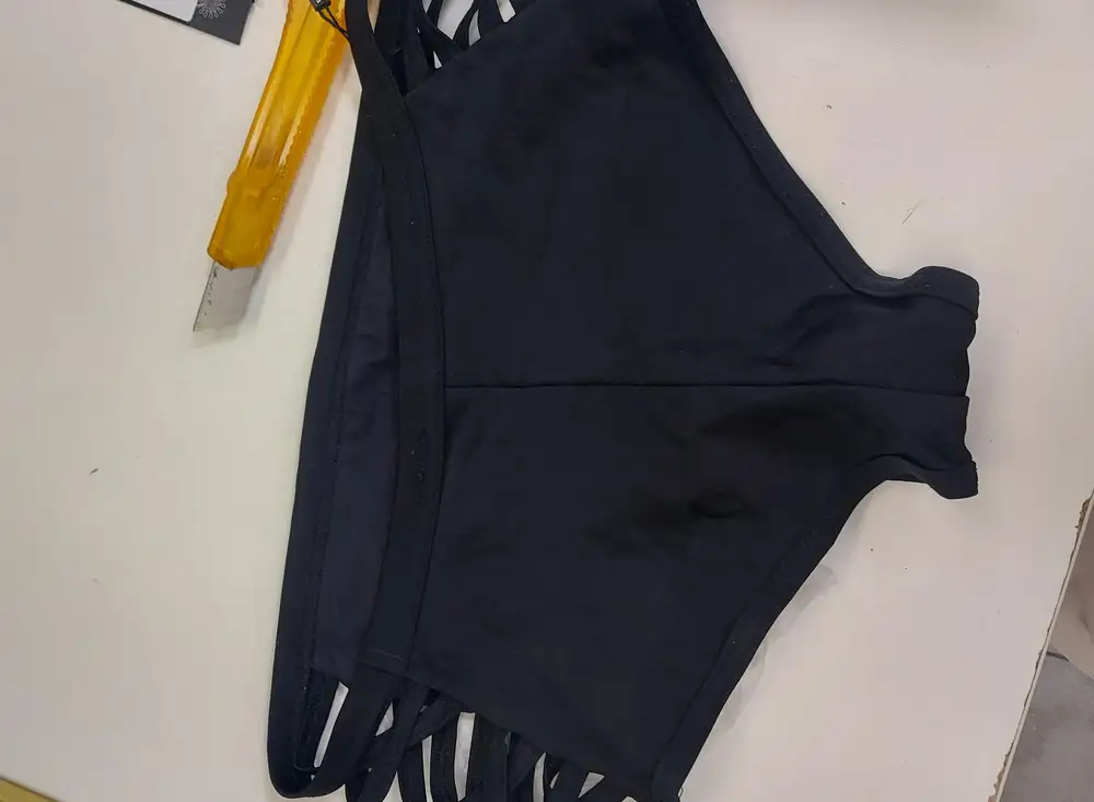 Пришли совсем не те плавки