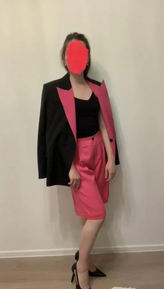 Обычно предпочитаю вещи базовых цветов, но захотелось чего то яркого, как раз под пиджак, собрала лук по быстрому, ещё помаду розовую и огонь! пришли быстро