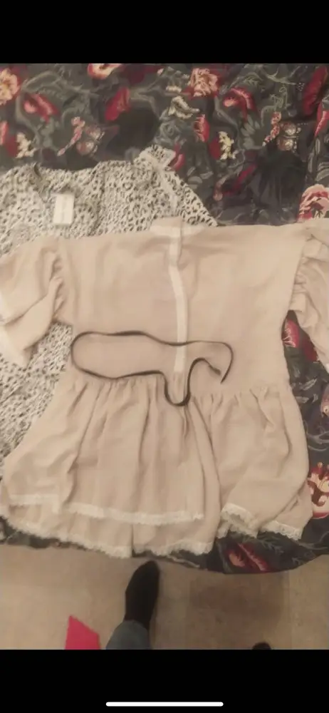 Пояс левый, не от платья🥲 я в шоке… отказ