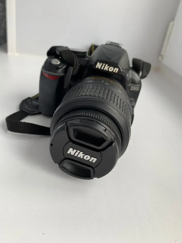 Идеально подошла для фотоаппарата Nikon D3100.