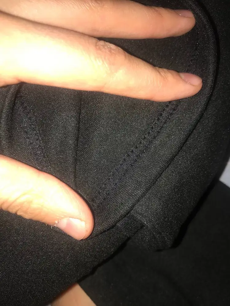 Брала в качестве подарка, качество отличное, все сшито идеально- не стыдно дарить! 
Упоковка тоже порадовала. Спасибо, буду заказывать ещё.