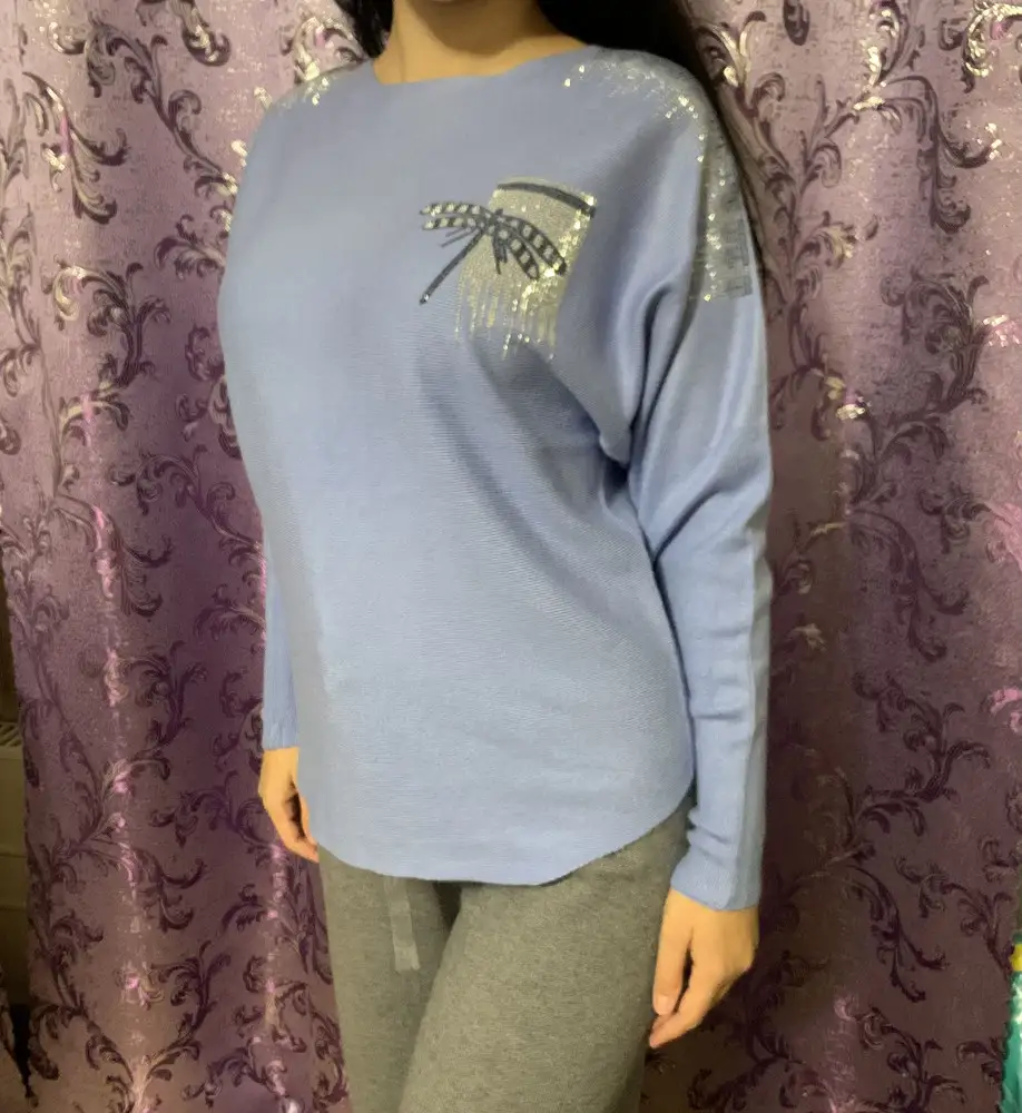 Мягкая кофта   , приятная ткань , тёплая ,  на 44 размер села отлично .   Спасибо .