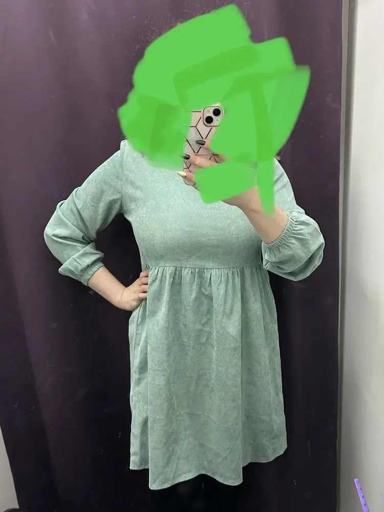 Платье отличное ! Качество прекрасное ! В размер ! Но для девушек с пышной грудью внимательно нужно быть . На обычный 48, но с грудью С/D будет немножко тесновато. Соответственно другие размеры с пышными формами тоже лучше брать на размер побольше , что бы в груди село хорошо 👌🏽