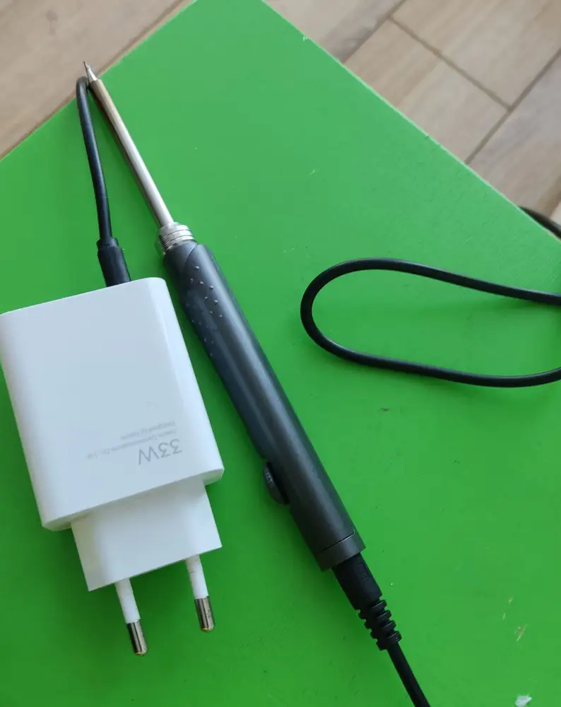 Провод брал для ардуино, роутер питать от powerbank и для паяльника, всё чётко работает