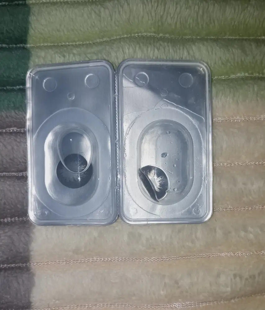 Одна линза без жидкости, но а так всё хорошо