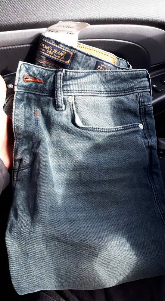 Классные джинсы,качество хорошее,соответствуют размерной сетке.Рекомендую к покупке👍