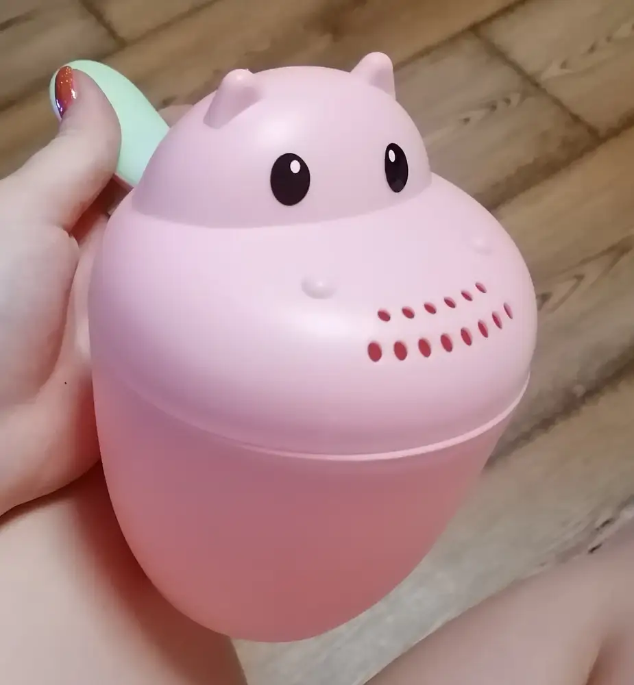 Пришол целый, удобный, можно помыть внутри, красивенький