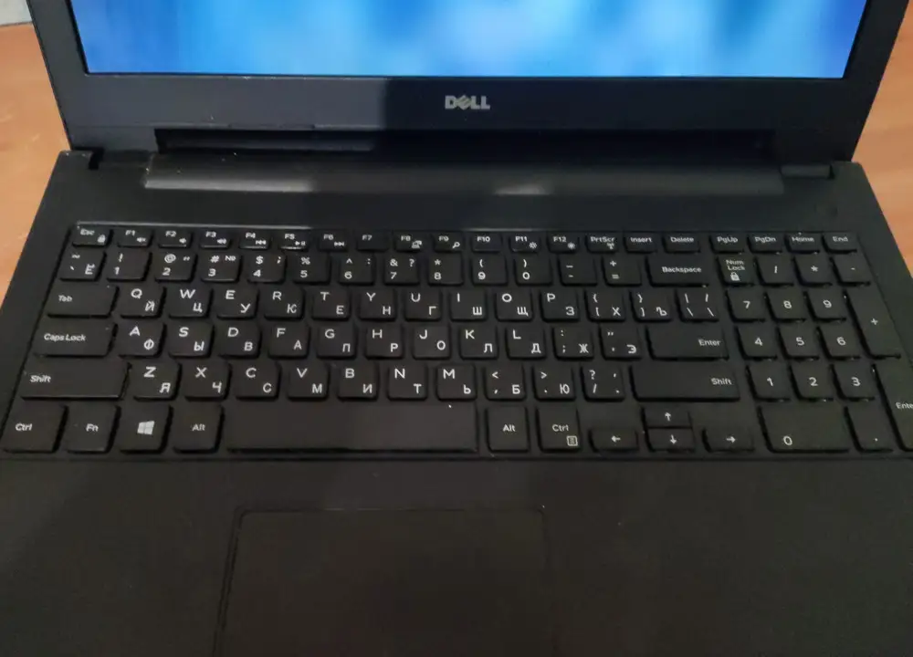 Идеально подошла на dell inspiron 3542-8633