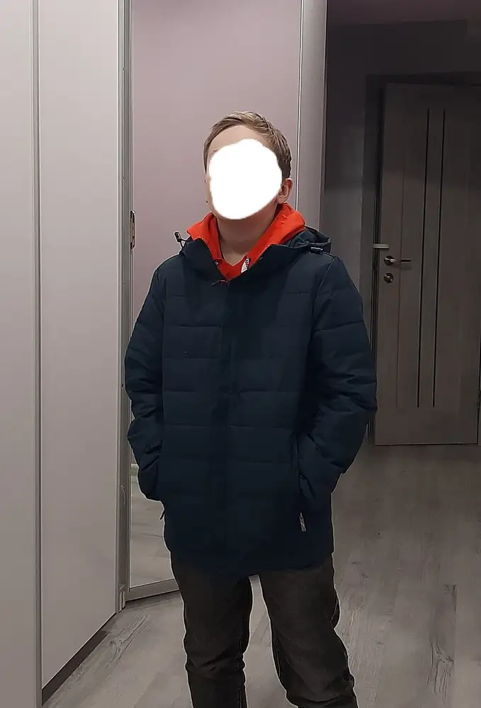 Отличная куртка! Сшита аккуратно,села идеально,сыну понравилась!