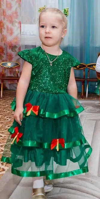 Платье очень красивое! Село по спинке идеально. Рекомендую.