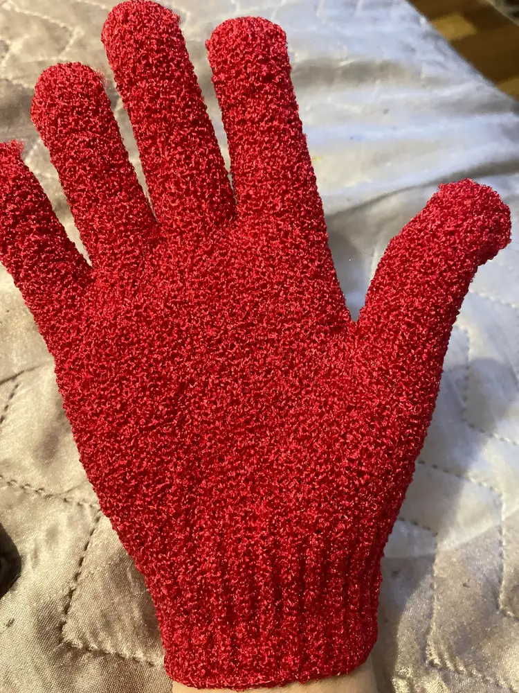 Перчатки хорошие не тонкие,советую к покупке.