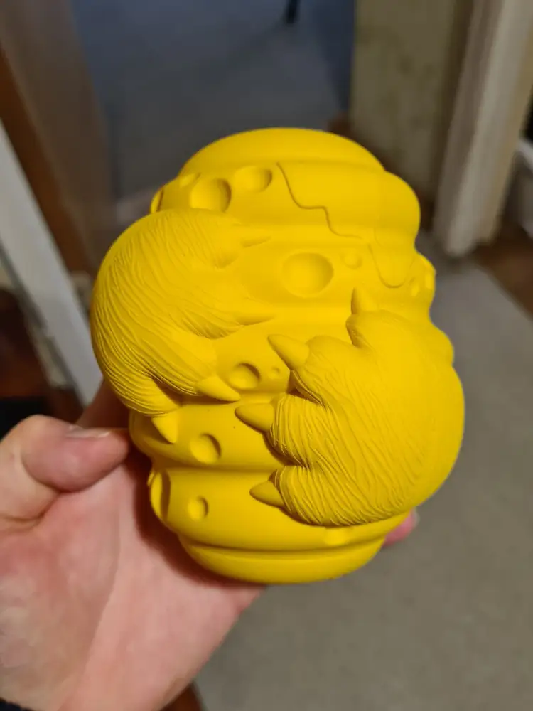 Спасибо продавцу,пришла за 2 дня, хотя заявлено было неделю,что радует)

Упакованна хорошо,большая,кажется очень прочной.
Толстая резина, руками невозможно сжать,тяжелая.
Взяли стандартному бультерьеру вес 27 кг, все игрушки ему на 5 мин,кроме kong xxl,ее хватало на месяц,но ее сейчас нигде почти не купишь,либо ценник космос,5500рэ.

Надеюсь эта игрушка прослужит долго.